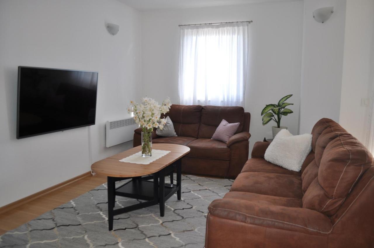 Apartment Dragana Макарска Экстерьер фото