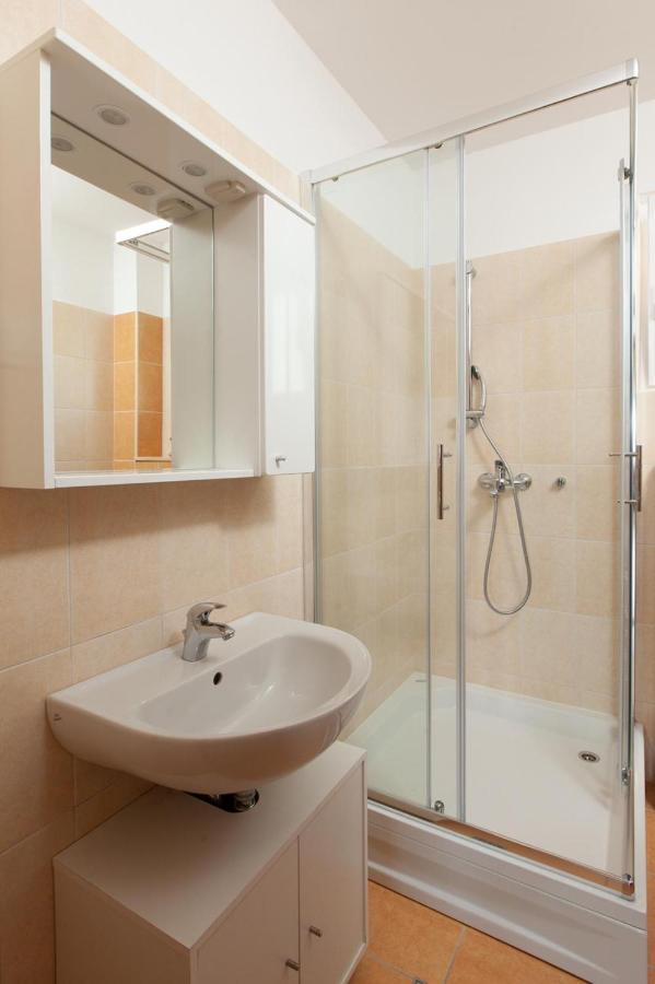 Apartment Dragana Макарска Экстерьер фото